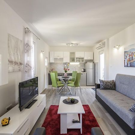 Apartman Jurica Komiza Exterior photo