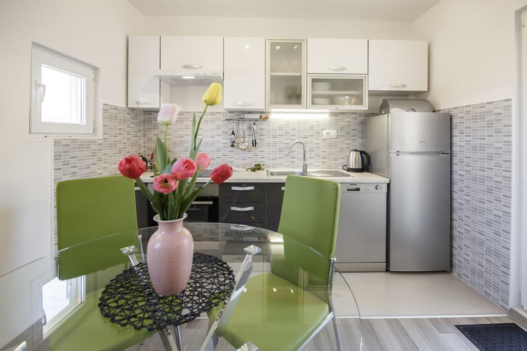 Apartman Jurica Komiza Exterior photo